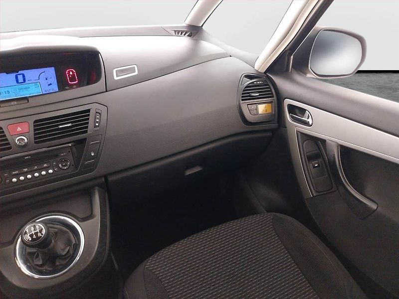 Citroën C4 Picasso (2007) 1.8 i, po STK, jezdí výborně - fotka 8 z 18