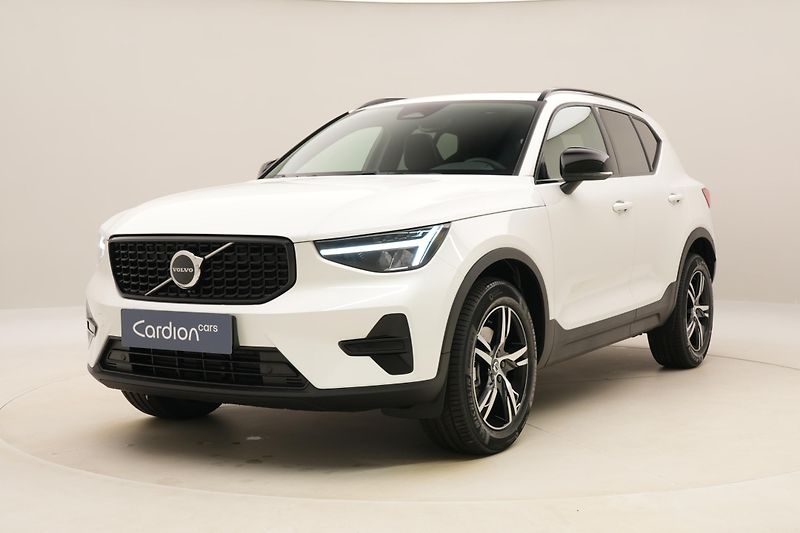 Volvo XC40 (2026) B3 AUT DARK PLUS - fotografie inzerátu
