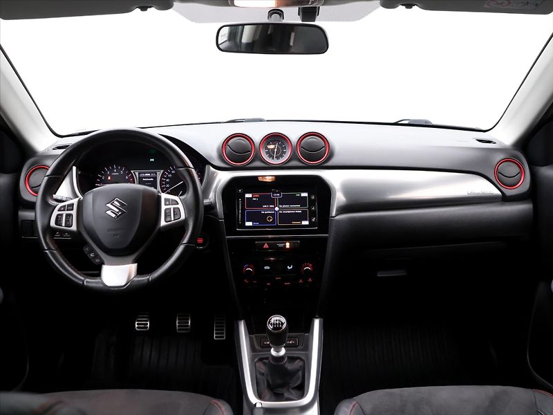 Suzuki Vitara 1.4 BJet AllGrip 103kW 1.Maj - fotka 28 z 36