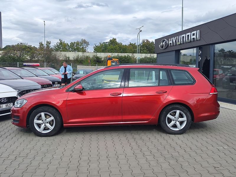 Volkswagen Golf 1.2 TSI/63kW Trendline - fotka 8 z 36