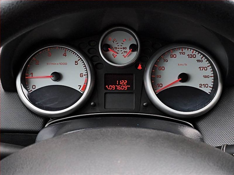 Peugeot 207 (2008) 1.4 VTi, po STK, jezdí výborně - fotka 11 z 13