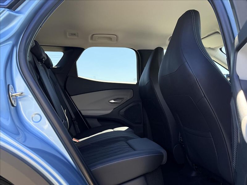 Ford Explorer BEV Premium 210kW - fotka 14 z 36