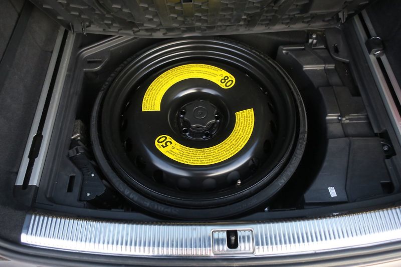 Audi A6 Allroad 3.0TDI 200kW Quat. Stronic ČR - fotka 47 z 50