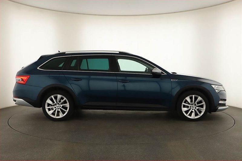 Škoda Superb (2022) Scout 2.0 TDI - fotka 6 z 20