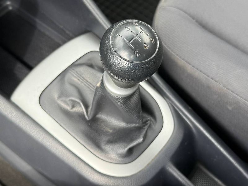 Kia Rio (2013) 1.25 CVVT 63 kW Active - fotka 15 z 21