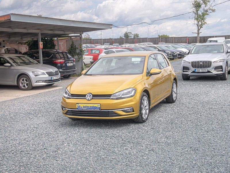 Volkswagen Golf (2018) ČR 1.0TSI 81KW – BARVA - fotka 1 z 52