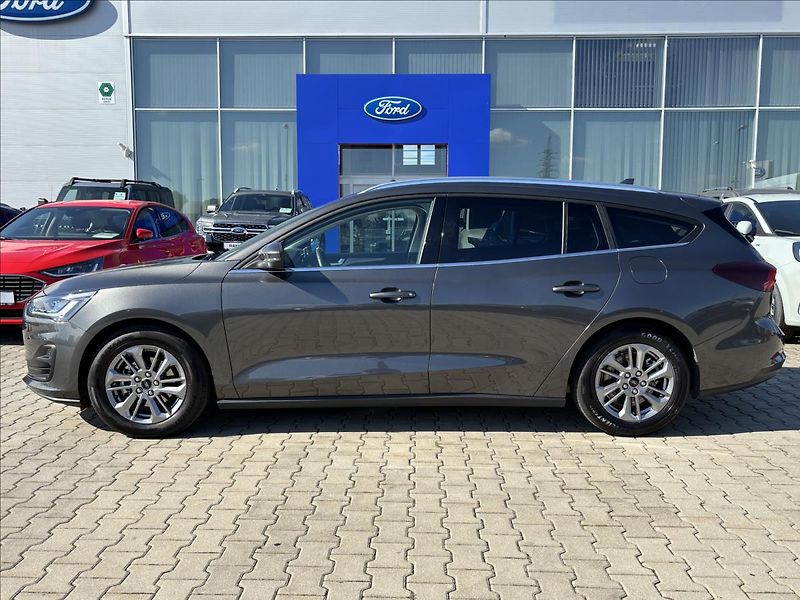 Ford Focus 1,5 EcoBlue 85kW TitaniumX AUT - fotka 2 z 38