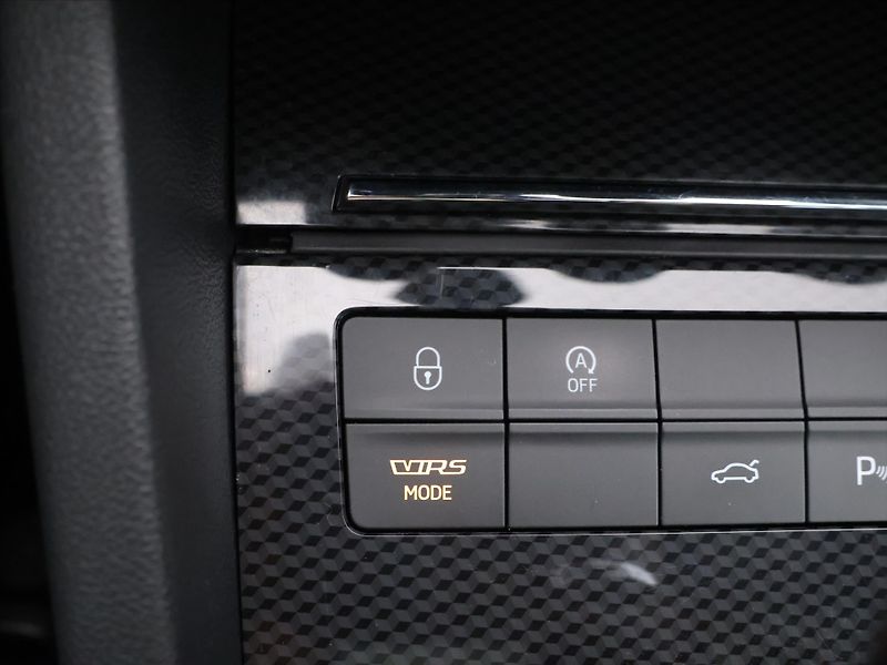 Škoda Octavia RS 2,0 TSI 169kW DSG 1.Maj. - fotka 23 z 33