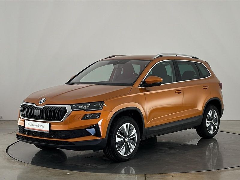 Škoda Karoq Style - fotka 1 z 28