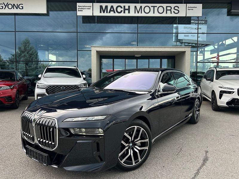 BMW Ostatní i7 xDrive 60 TV TOP 2025 - fotka 4 z 44