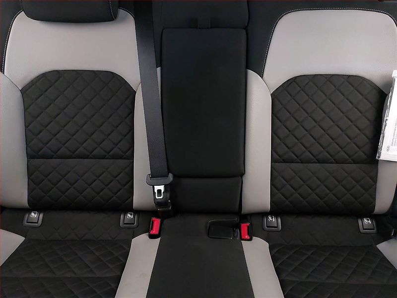 Kia Pro_Ceed (2019) GT-Line 1.4 T-GDI, Serv.kniha - fotka 8 z 20