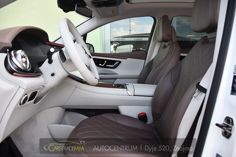 Mercedes-Benz EQE 500 4M VZDUCH MASÁŽE PANOR TAŽ - fotka 10 z 63