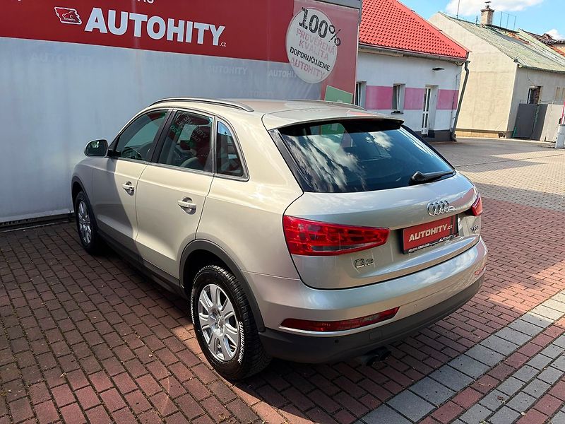 Audi Q3 1.4 TFSi, Serviska, TOP - fotka 9 z 21