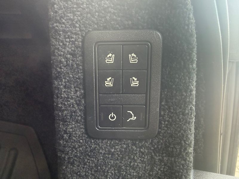 Land Rover Range Rover (2015) 3.0 TDI - fotka 18 z 19