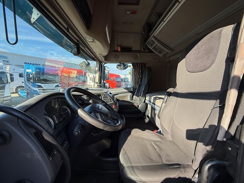 DAF XF440 EURO 6 6x2 - fotka 12 z 20