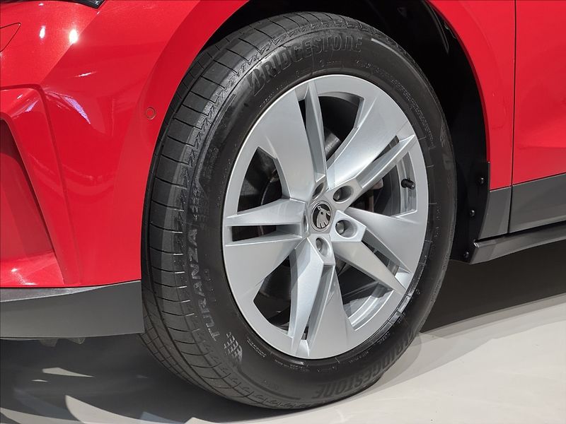 Škoda Enyaq 80 LED Matrix Assist Kamera - fotka 7 z 47