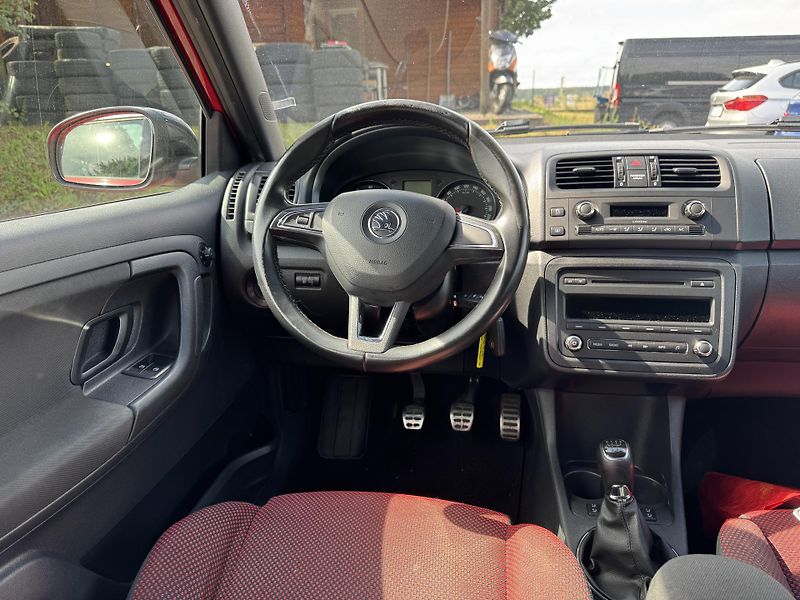 Škoda Fabia 1.2 TSI MONTE CARLO - fotka 10 z 12