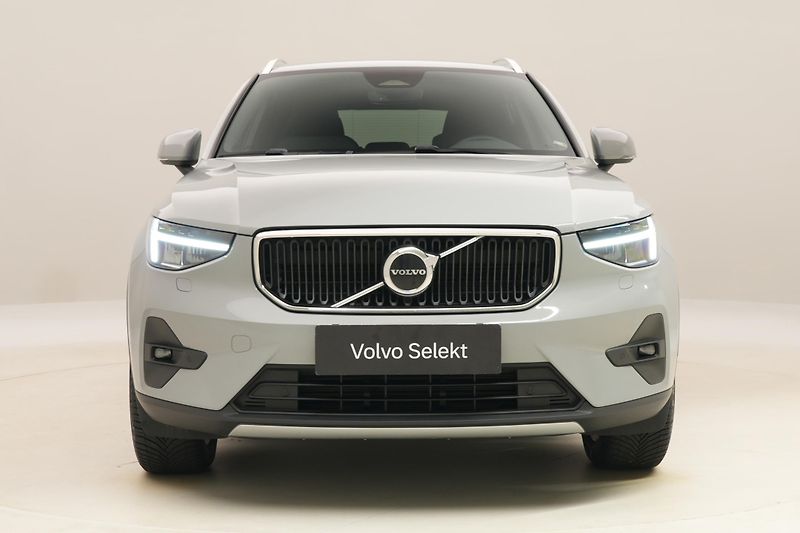 Volvo XC40 B4 CORE AUT  - fotka 16 z 49