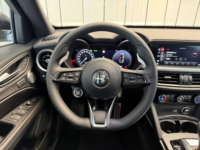Alfa Romeo Stelvio (2026) Veloce 2.2 JTDm 210k Q4 - fotka 8 z 24