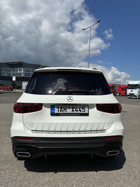 Mercedes-Benz GLB (2025) 200d 4MATIC - fotka 4 z 15