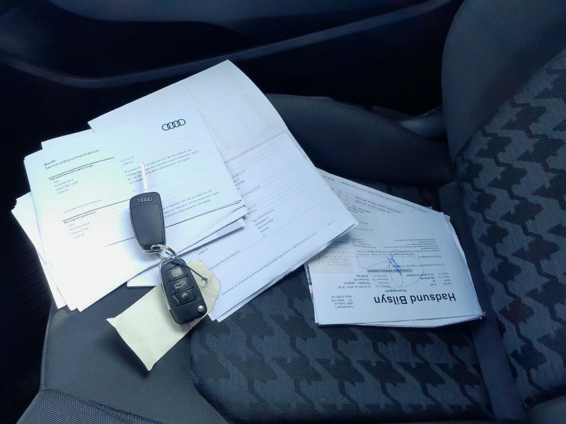 Audi A3 (2015) 1,6 TDI serviska 2x klíč - fotka 14 z 17