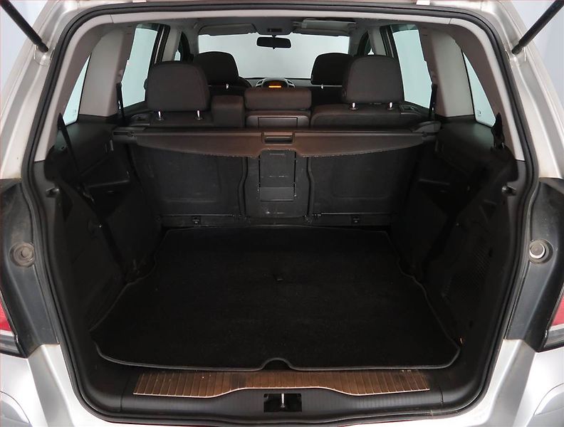 Opel Zafira (2005) 1.6, 7 míst, Tažné, dobrý stav - fotka 14 z 16