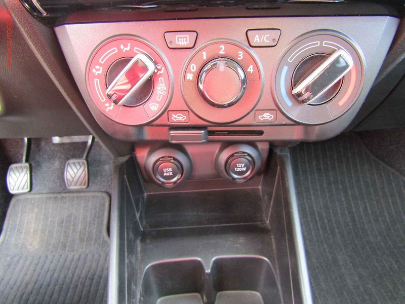 Suzuki Swift (2024) 1.2i, 1.maj,ČR, v tovární - fotka 14 z 18