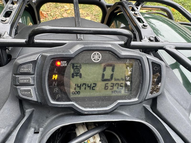 Yamaha Grizzly 700 (2008) Kufry, rámy, sněžné pásy - fotka 24 z 28