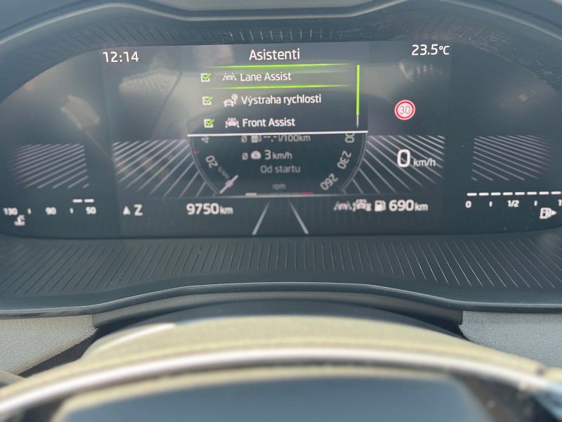 Škoda Scala (2026) Top Selection 1.0 TSI 85 kW - fotka 8 z 23