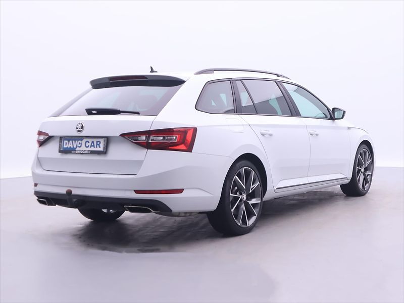 Škoda Superb 2,0 TSI 206kW 4x4 DSG Sportlin - fotka 7 z 26