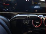 Mercedes-Benz Třídy A (2019) A 180 d, Automat, Kůže, Navi - náhled 17