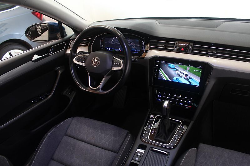Volkswagen Passat (2023) 2.0TDI DSG Nez.Topení Matrix - fotka 29 z 39