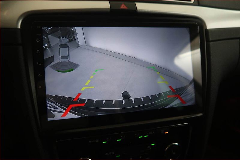 Škoda Superb (2013) Comfort 2.0 TDI, Automat - fotka 15 z 18