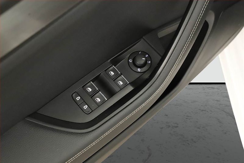 Škoda Superb (2019) 2.0 TDI, Automat, Serv.kniha - fotka 21 z 22