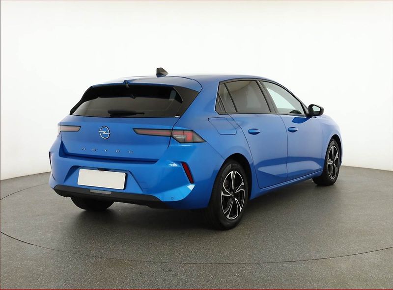 Opel Astra (2023) 1.2 Turbo, Serv.kniha - fotka 5 z 17