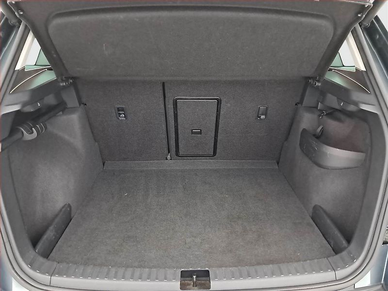 Škoda Karoq (2019) 2.0 TDI, Navi, Tempomat - fotka 14 z 16
