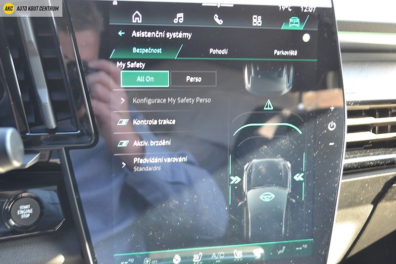 Renault Rafale esprit Alpine E-Tech full hybr - fotka 55 z 73