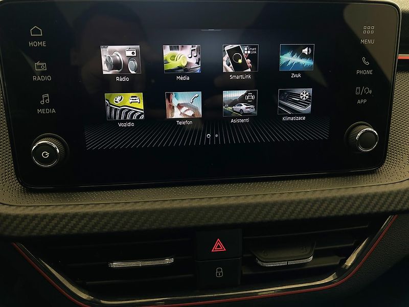 Škoda Kamiq 1.0 TSI Monte Carlo - fotka 9 z 24