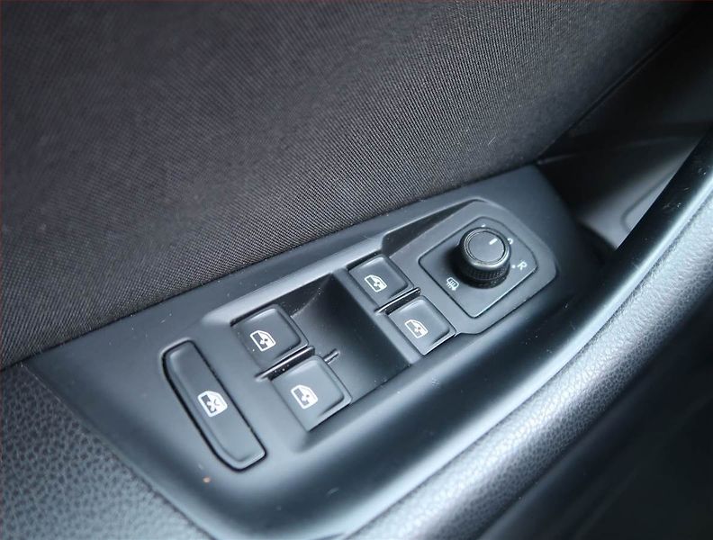 Volkswagen Passat (2015) Comfortline 2.0 TDI, Automat - fotka 16 z 16