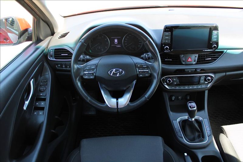 Hyundai i30 1,0 T-GDI  COMFORT, DPH, ČR - fotka 11 z 35