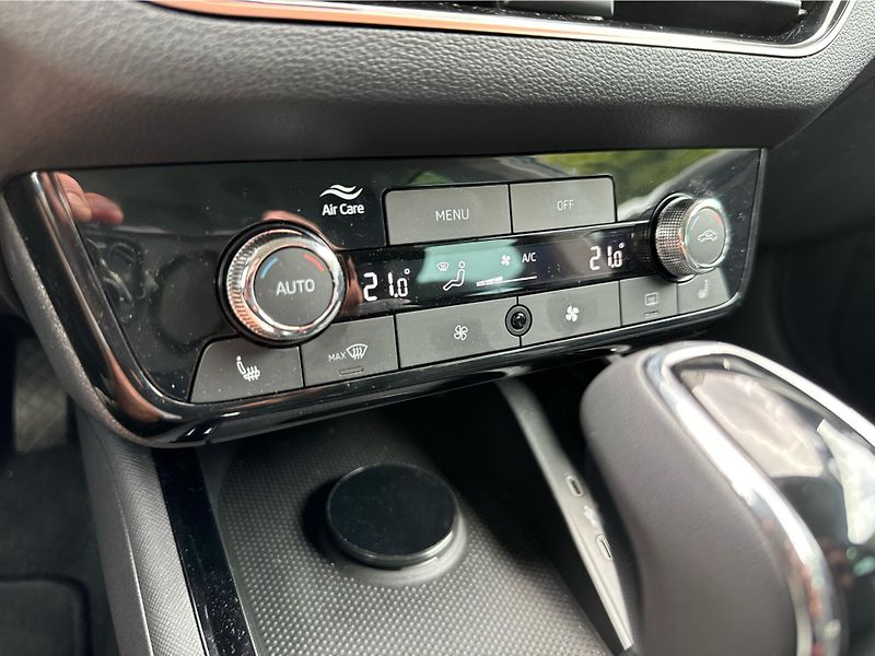 Škoda Kamiq Top Selection 1,0 TSI 85 kW 7- - fotka 14 z 17