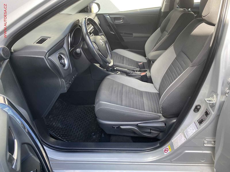 Toyota Auris (2018) 1.6VVT-i, ČR, AC, kamera - fotka 9 z 20