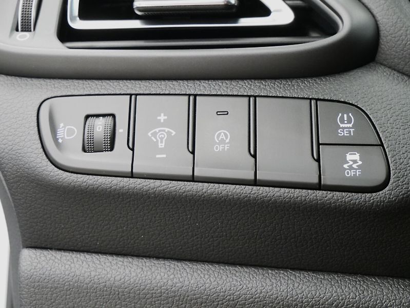 Hyundai i30 - fotka 13 z 29