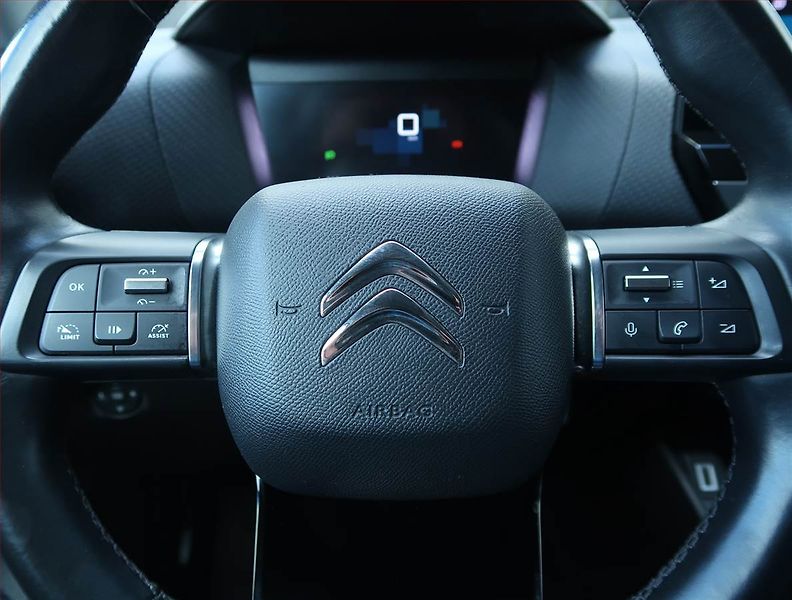 Citroën C4 (2021) 1.2 PureTech, ČR,1.maj - fotka 17 z 18