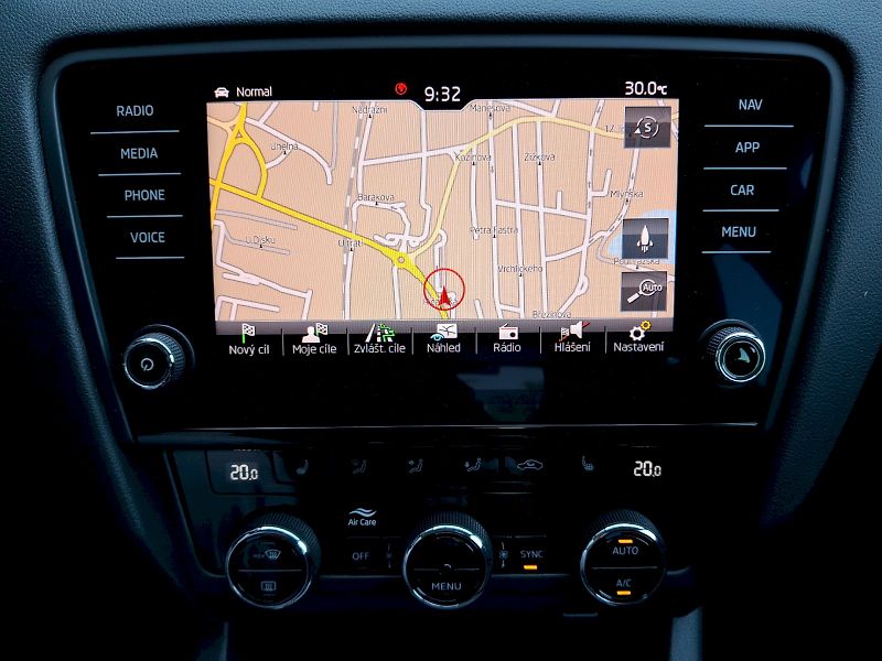 Škoda Octavia (2019) Ambition Plus Extra 1,5TSi 110 - fotka 21 z 35