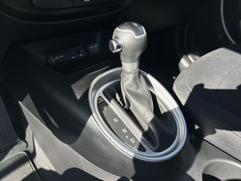 Kia Soul 1,6 GDi Automat 44t km  Tažné - fotka 21 z 44