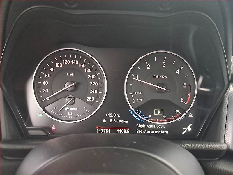 BMW Řada 2 (2018) M Sport 218d Active Tourer - fotka 11 z 18