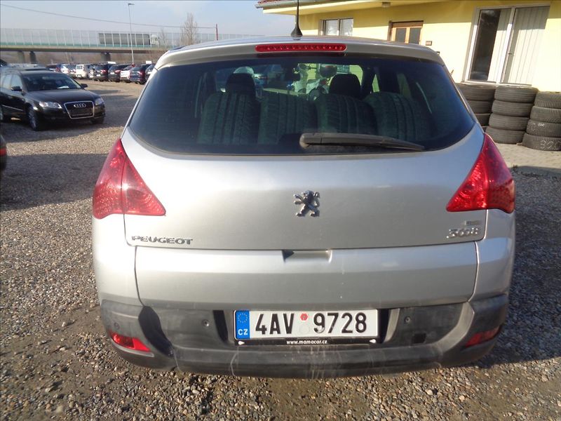 Peugeot 3008 1,6 HDI  Automat - fotka 4 z 25