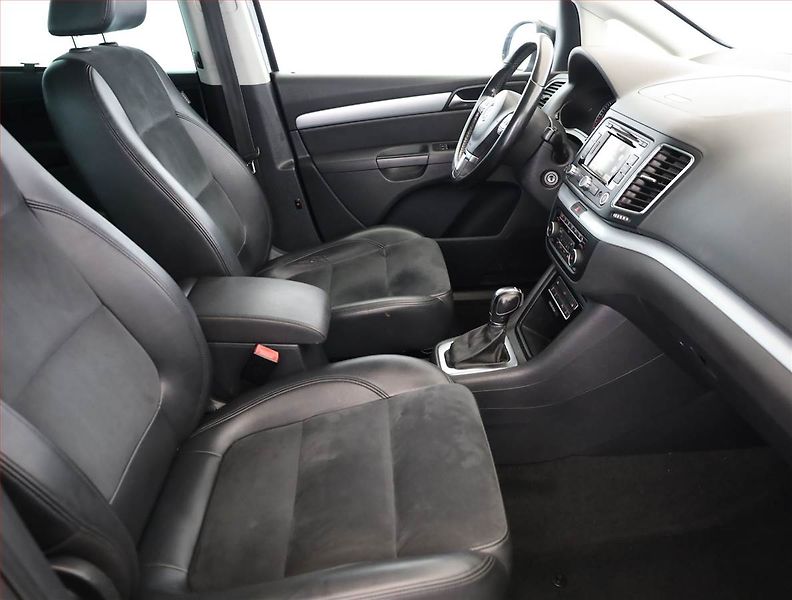 Volkswagen Sharan (2011) 2.0 TDI BMT, Automat - fotka 7 z 18