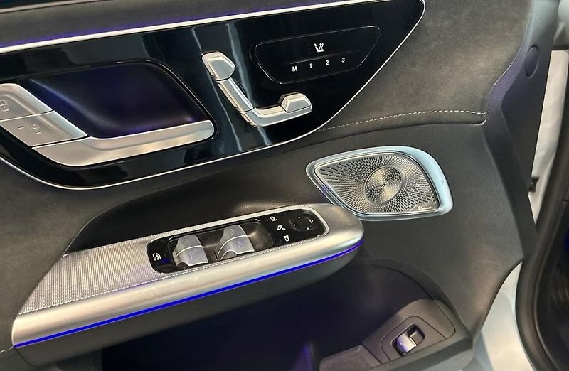 Mercedes-Benz EQE 350 AMG Kam BLIS LED Tažné - fotka 15 z 27